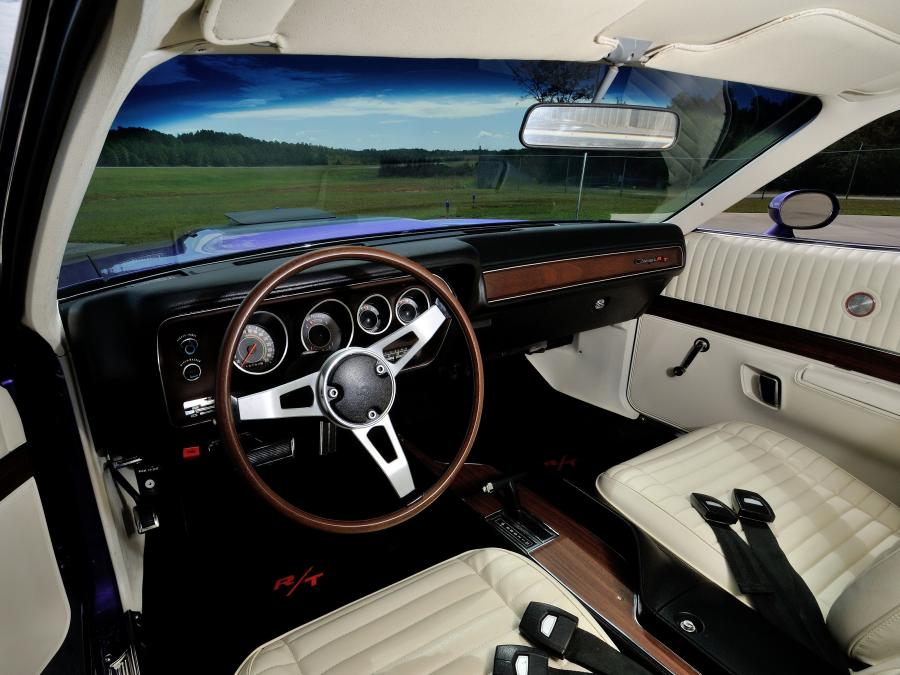 Торпедо Dodge Charger R/T Hemi With Ramcharger Hood Option (WS23) 1971 года  (фото 36 из 40)